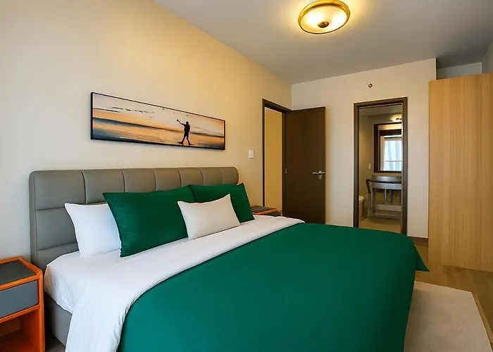 Luxury 4 Bedroom Luxury Near Solaire & Okada Manila