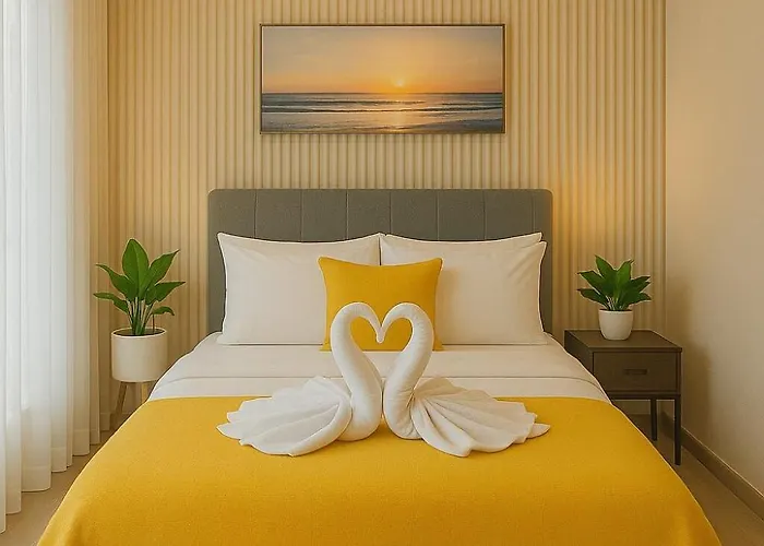 Luxury 4 Bedroom Luxury Near Solaire & Okada * Manila
